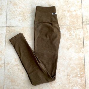 Alphalete Amplify Legging